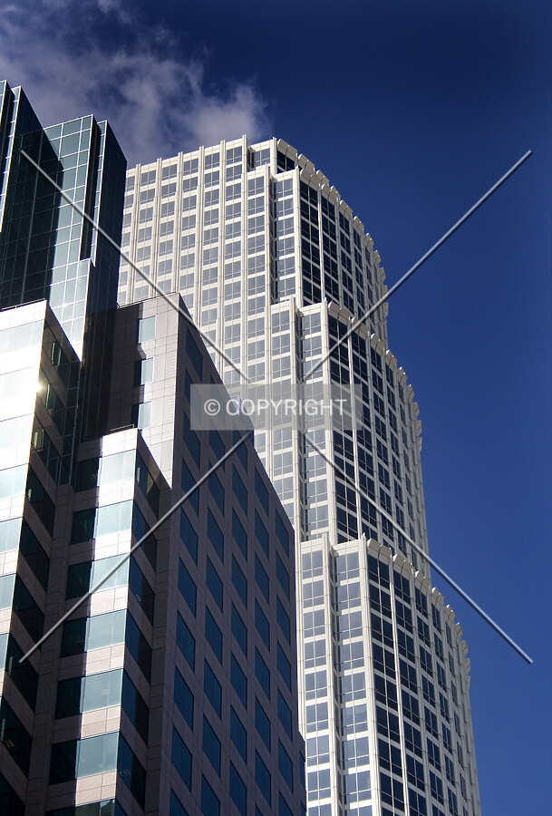 Setbacks of the upper floors, southeast corner