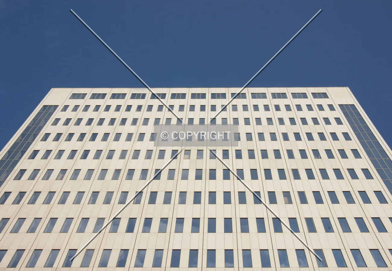 Looking up the facade at Voltastraße