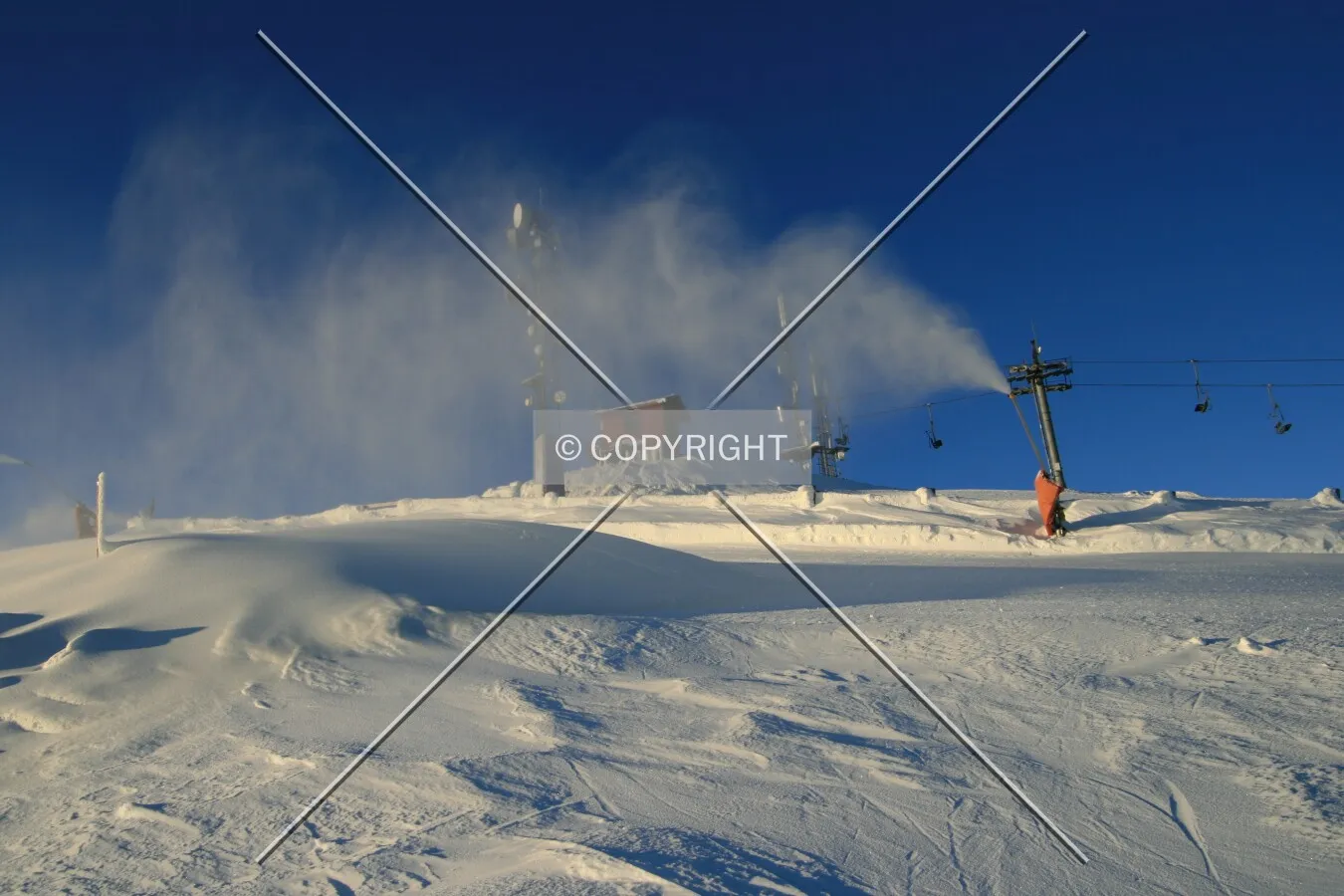 Snow cannon