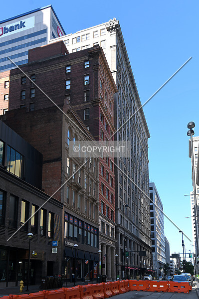 Photo 544-686-798