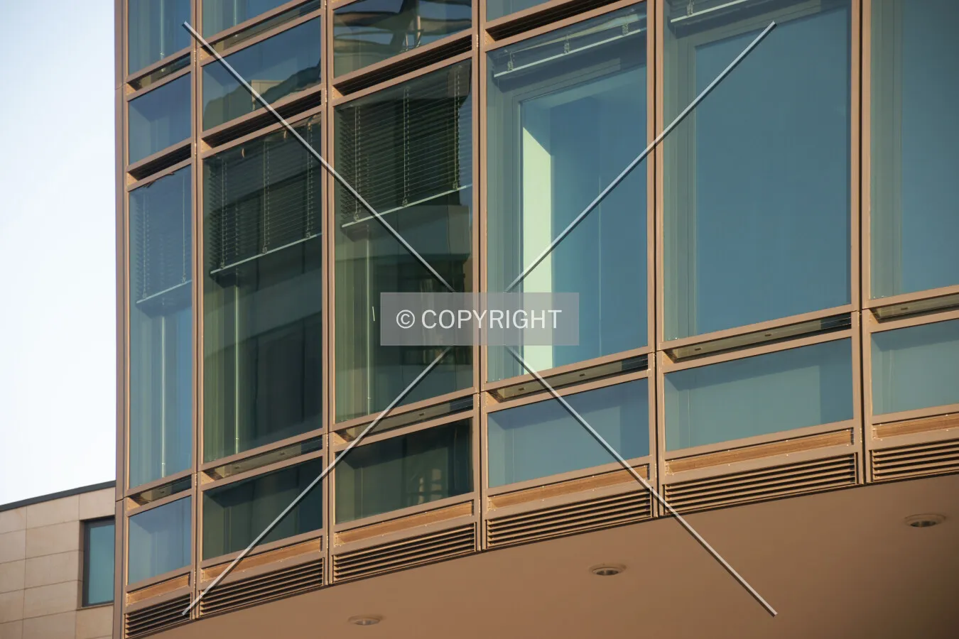 Photo 545-265-685