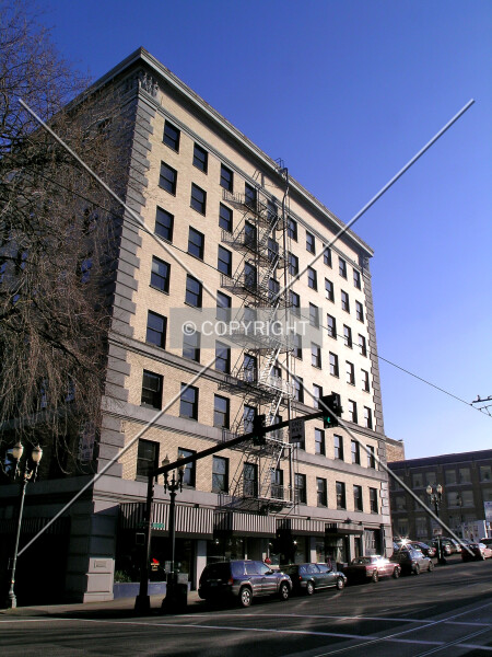 Photo 546-567-725