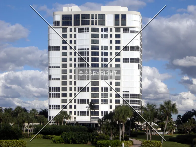Le Jardin Condominiums
