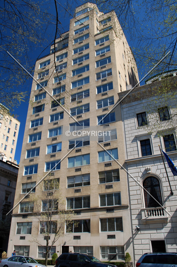 Looking up from 5th Avenue