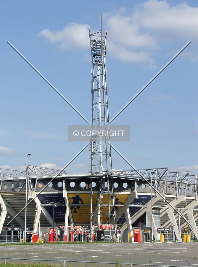 Lighting pole as seen from the west before reconstruction