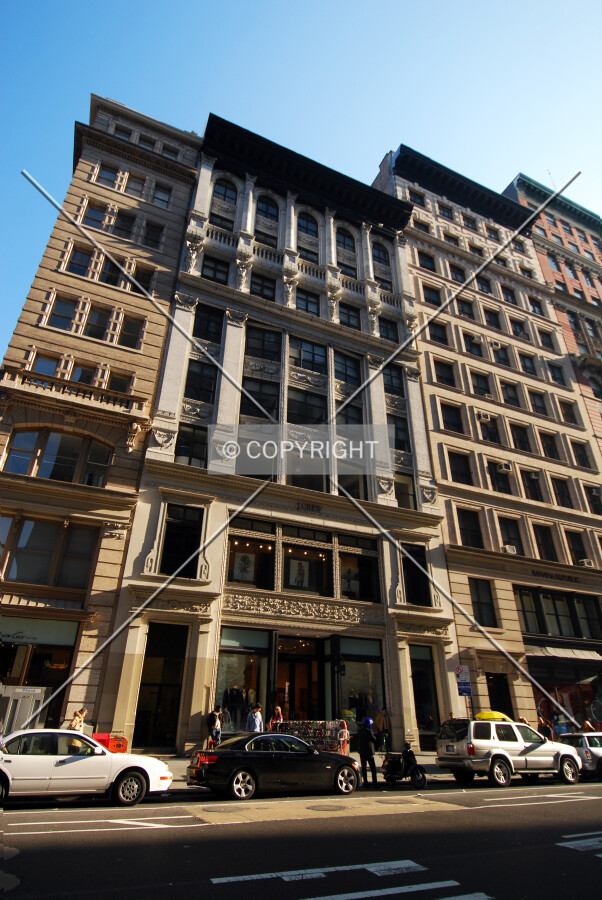Looking up from 5th Avenue