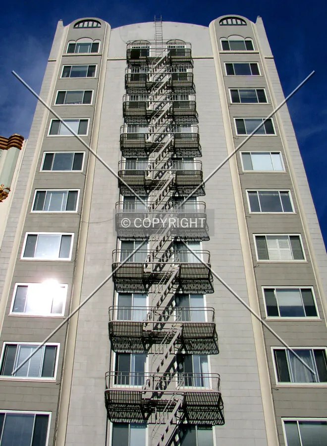 Looking up the western facade from Mason Street