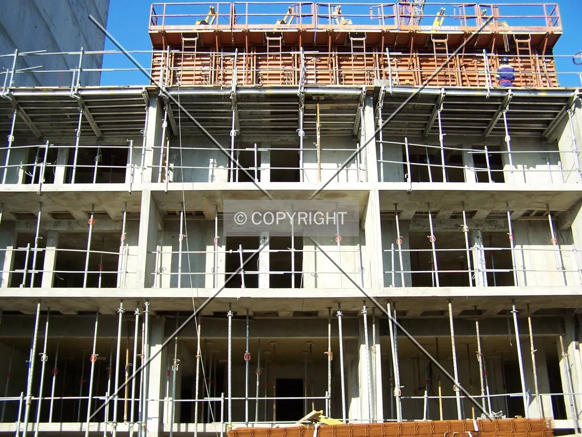 Balcons de la face sud donnant sur l'Avenue Arisitide Briand