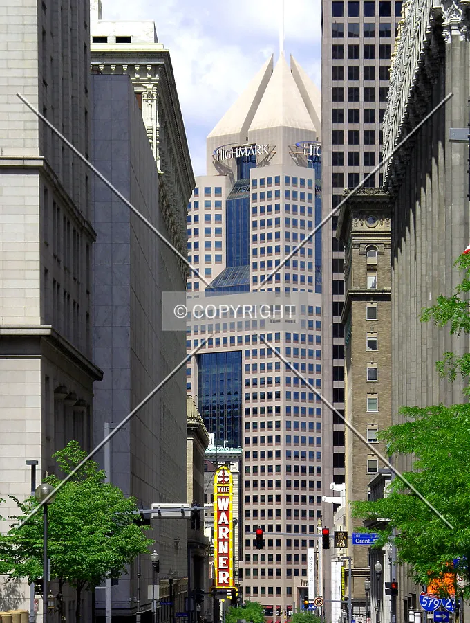 Looking west along the 5th Avenue skyscraper canyon