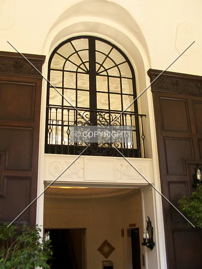 Arch on the north wall of the lobby