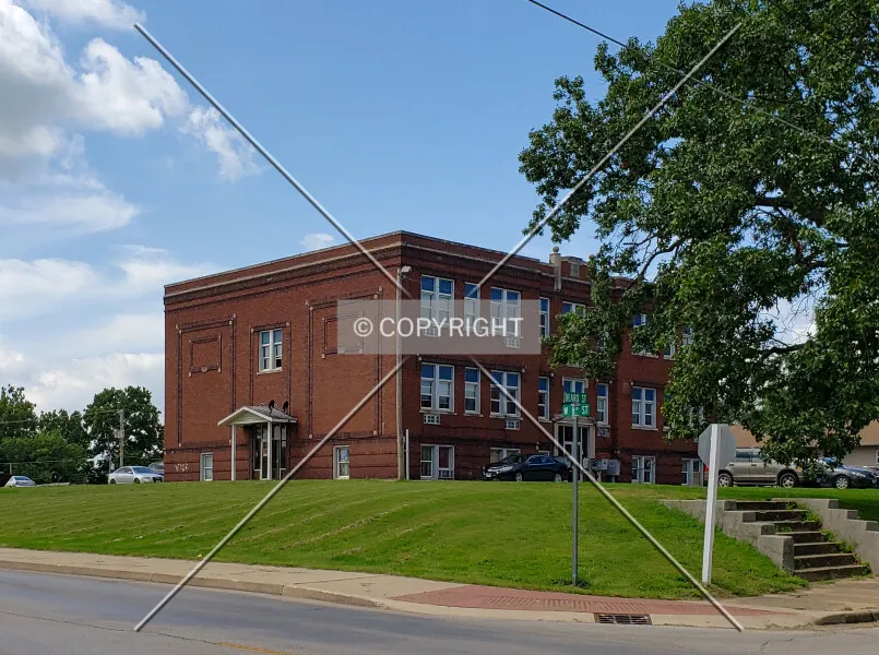 Photo 561-715-342