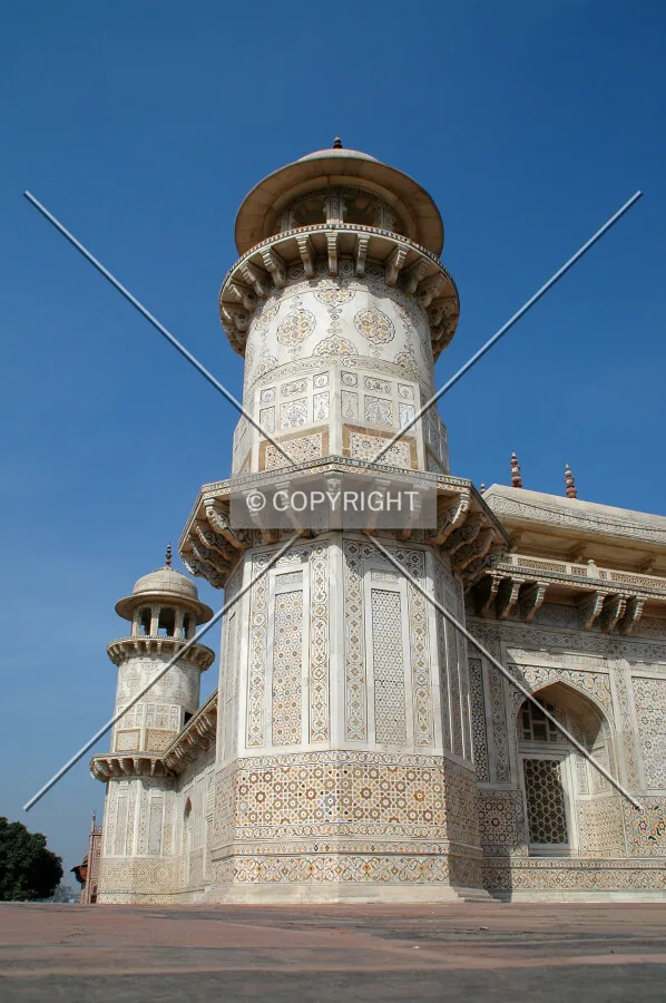 Southeast minaret