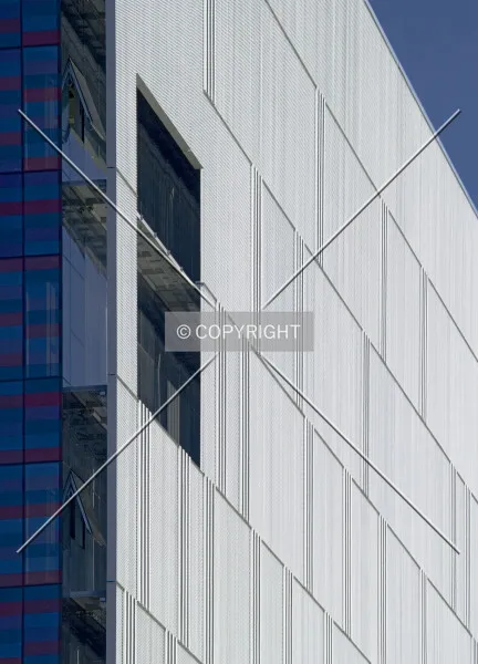 Photo 562-700-046