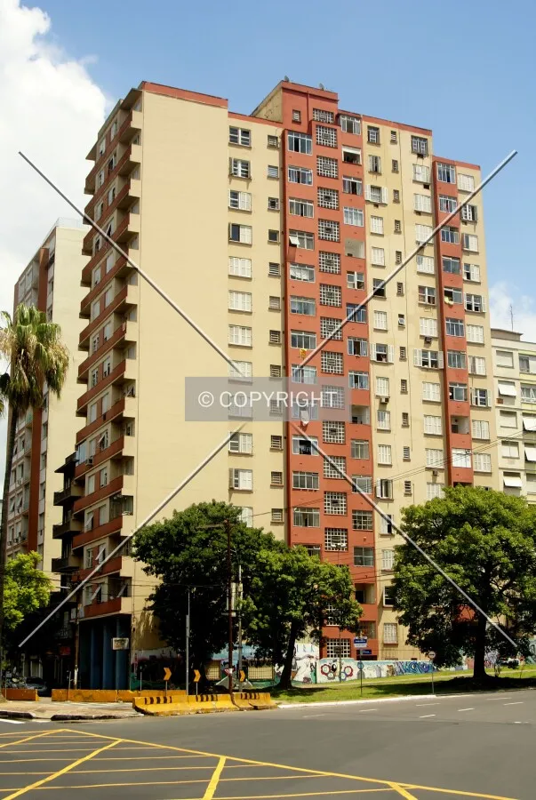 View from across Osvaldo Aranha Avenue