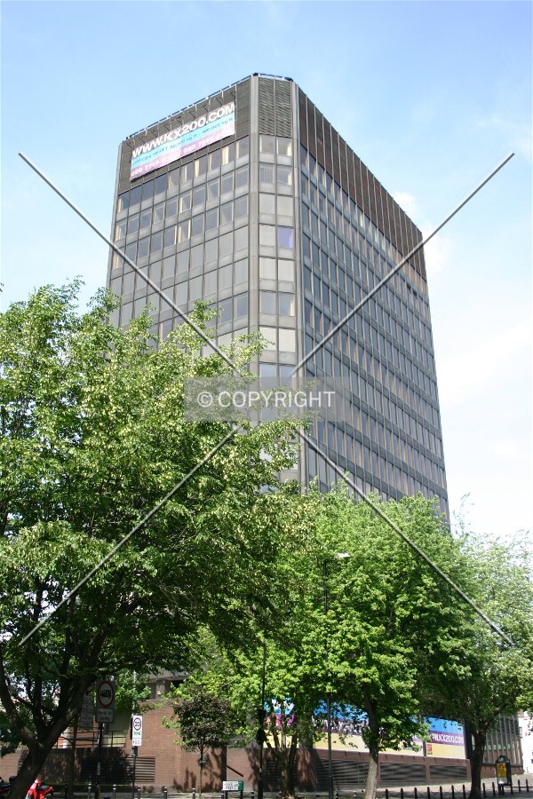 Full-height view from Pentonville Road prior to reconstruction