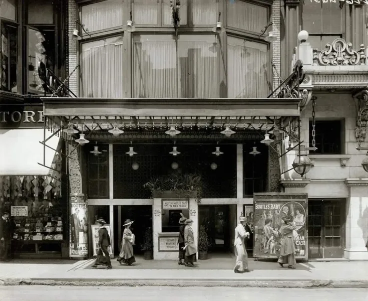 Photo 567-595-859
