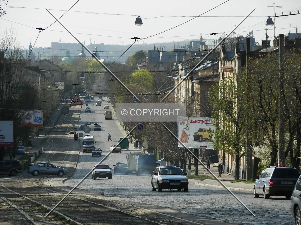 Looking down the Lychakivs'ka Street