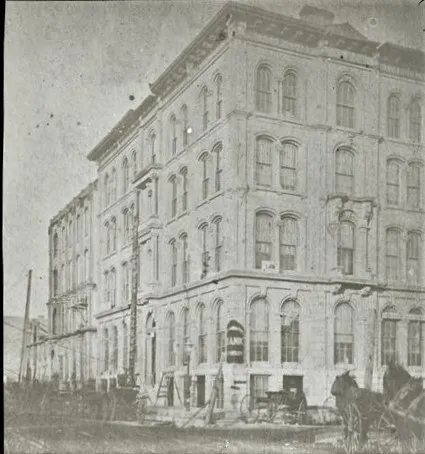 Photo 569-894-018
