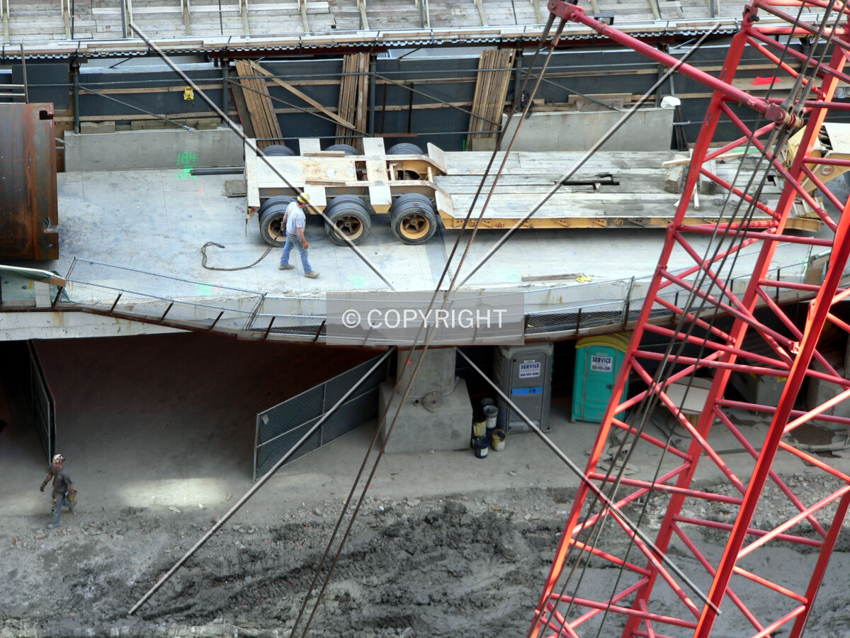 Fencinging knocked over by the relocation of a caisson top