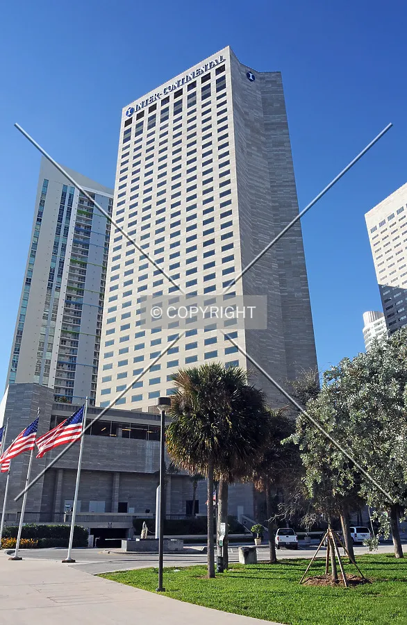View from the north along Bayfront Park
