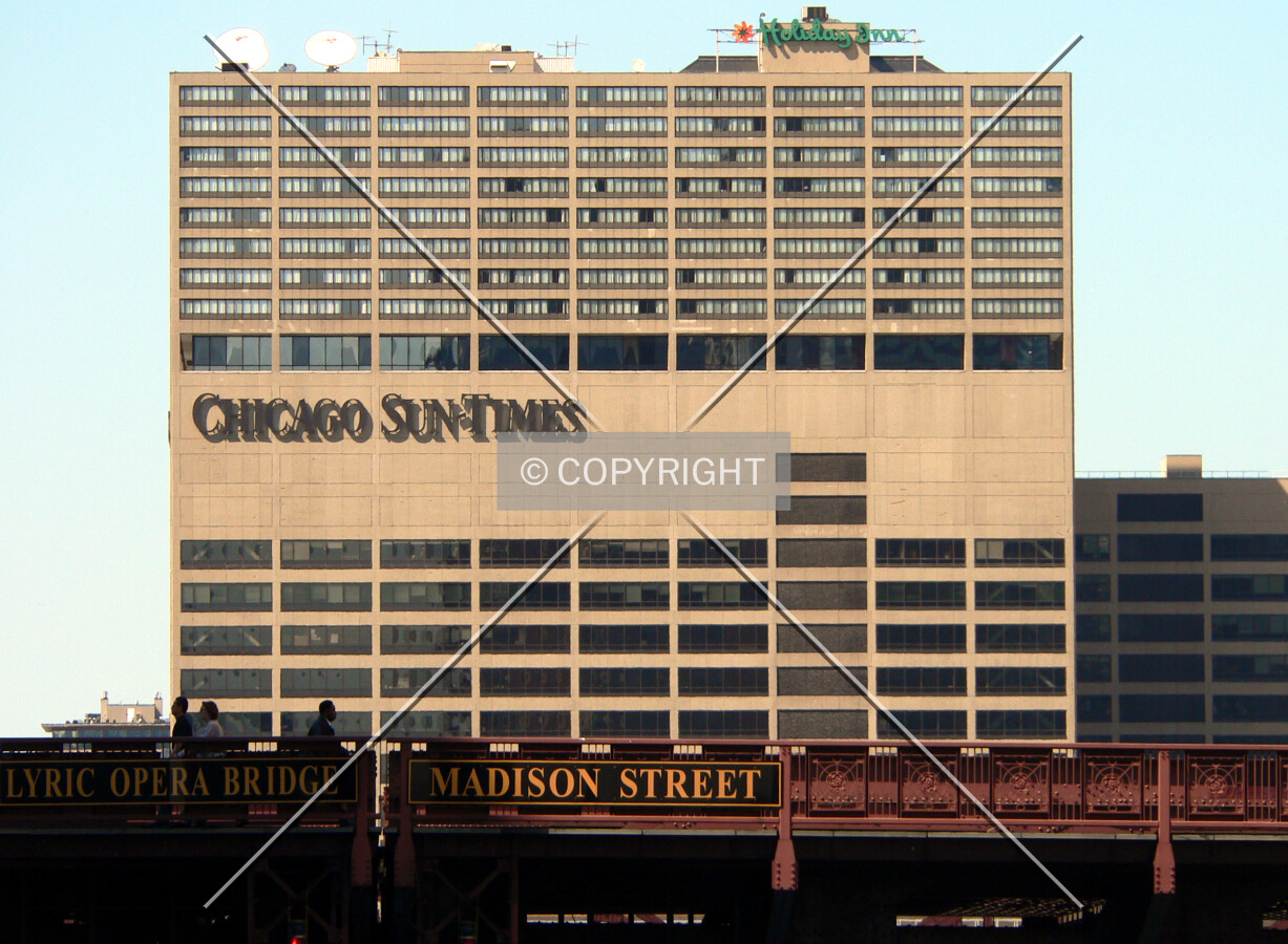 View to the north from the Chicago River