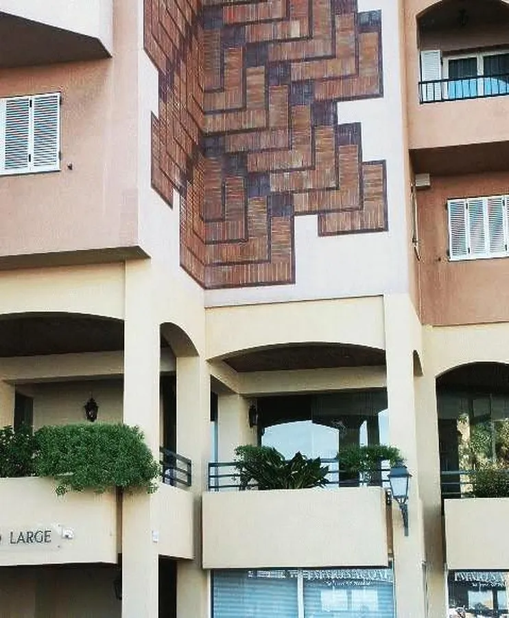 The corner details