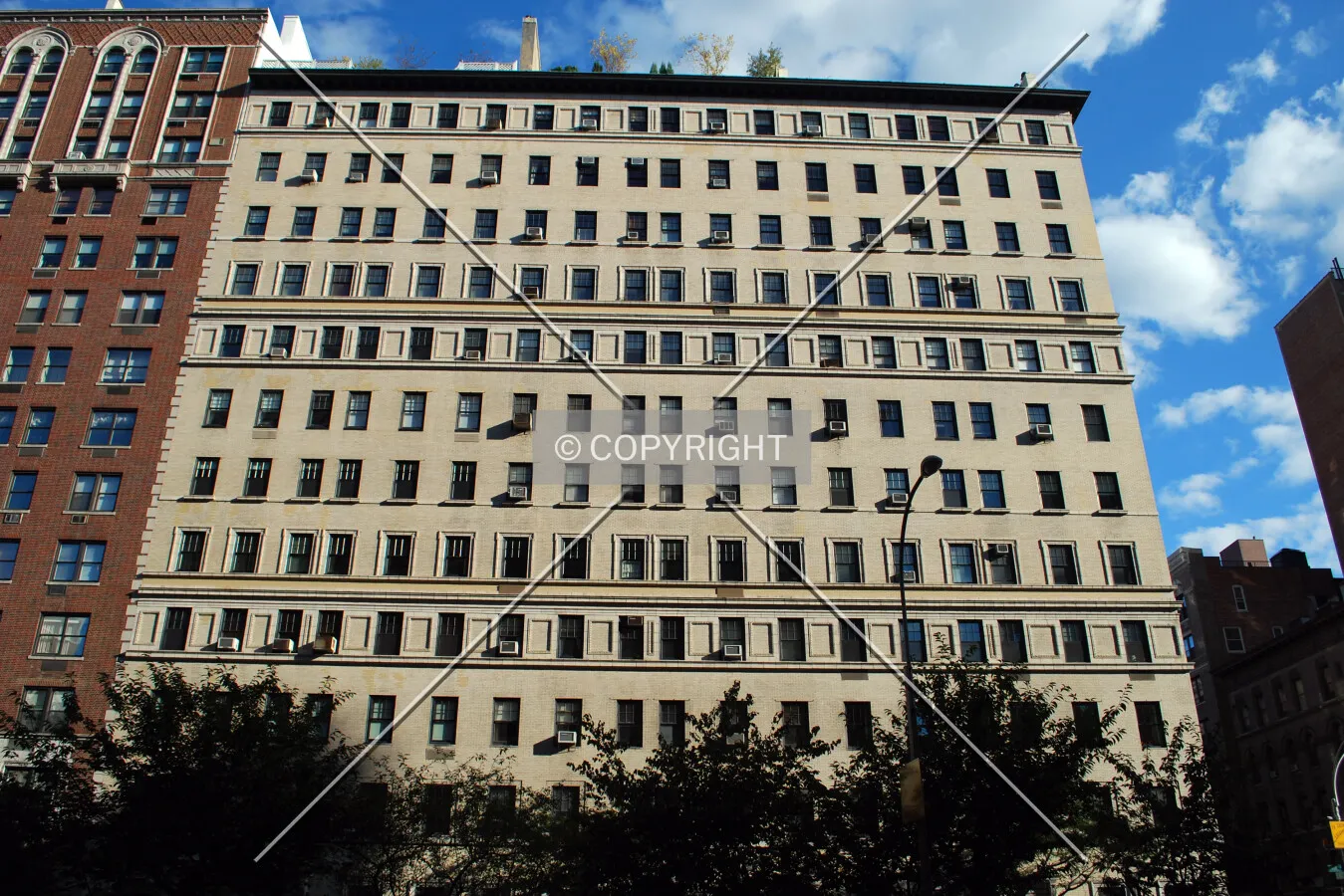 Looking up from Park Avenue
