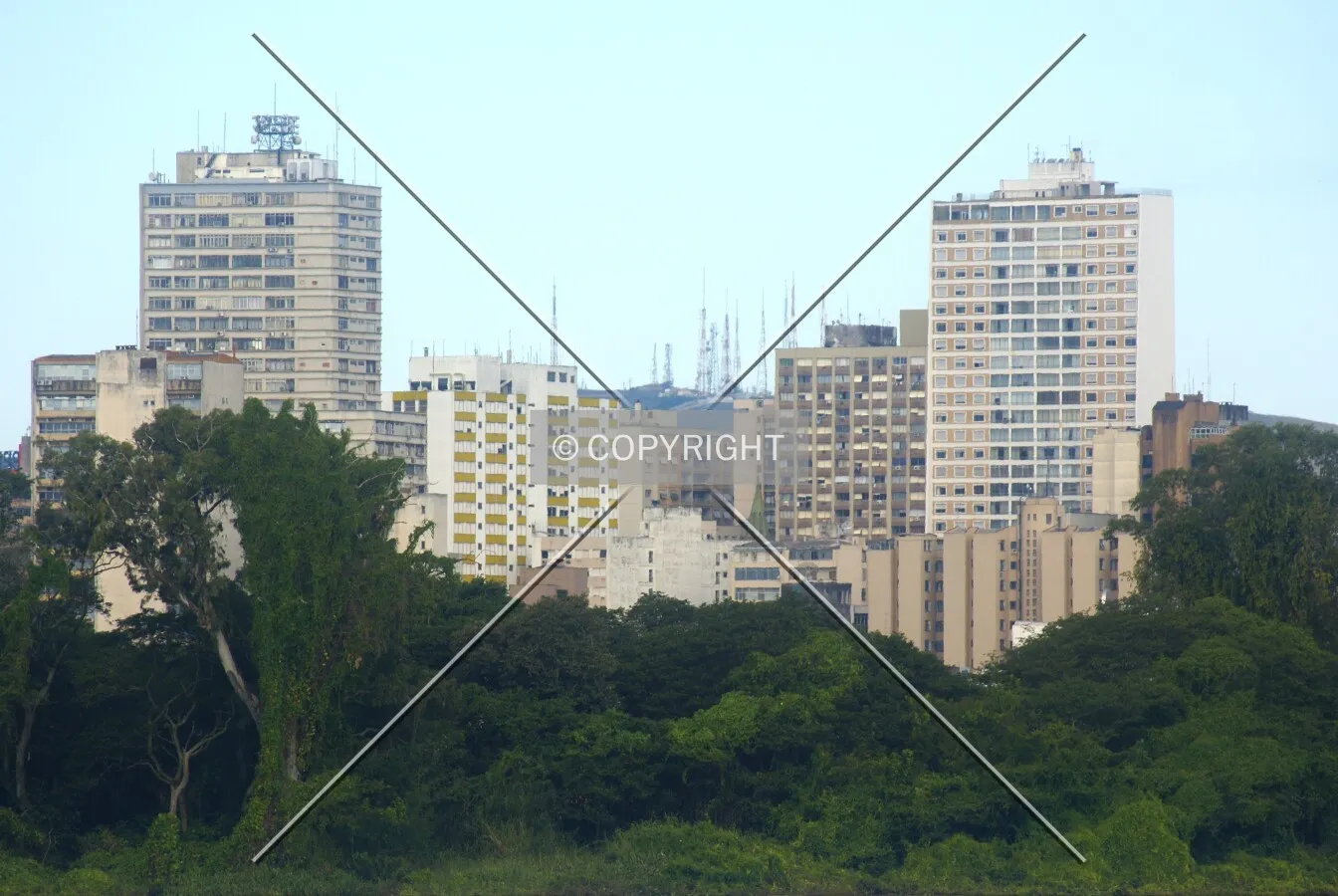 Downtown skyline seen from Lake Guaíba