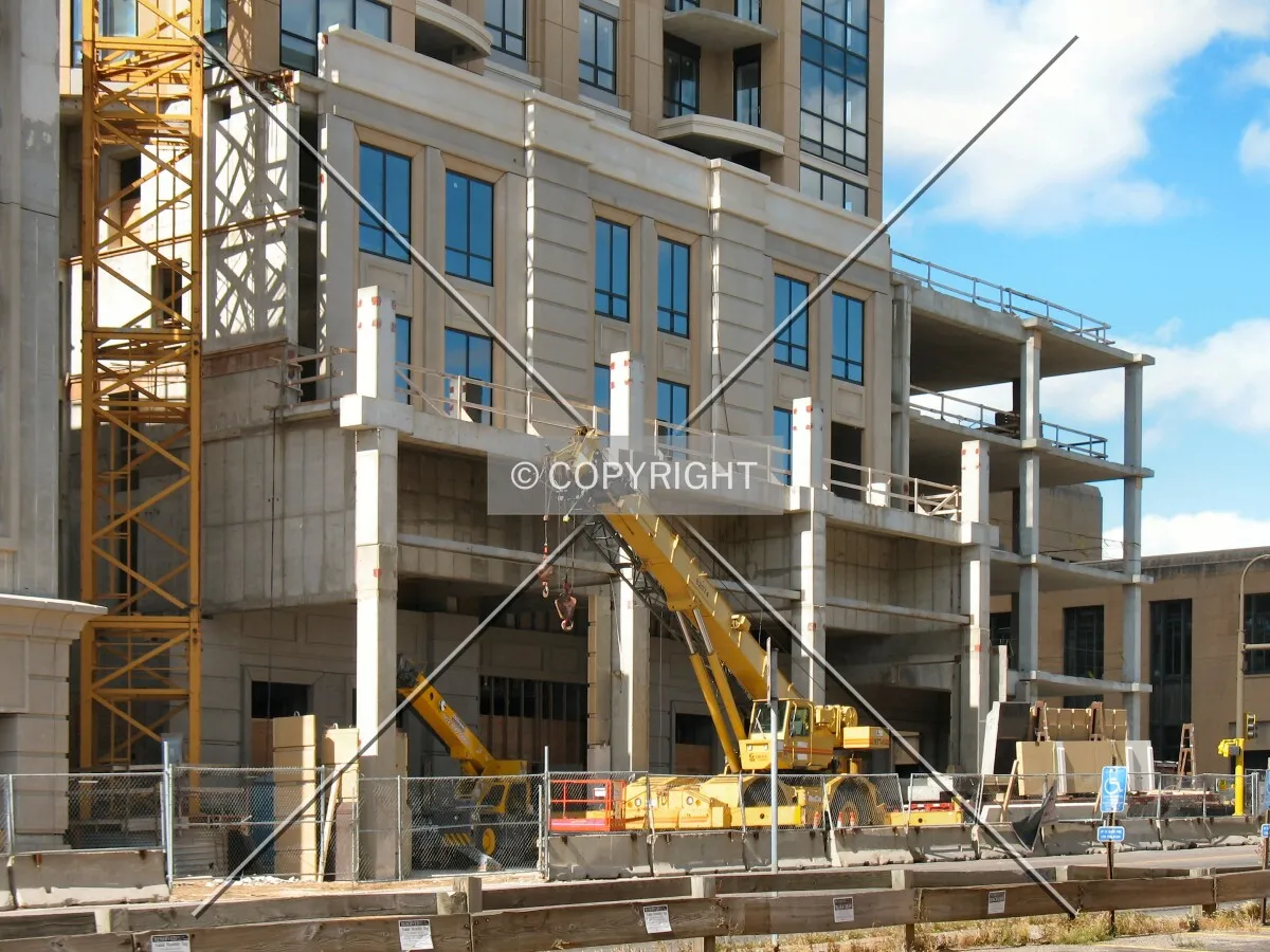 Future entrance along 3rd Avenue South