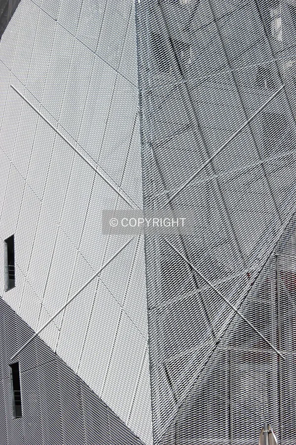 Photo 573-585-980