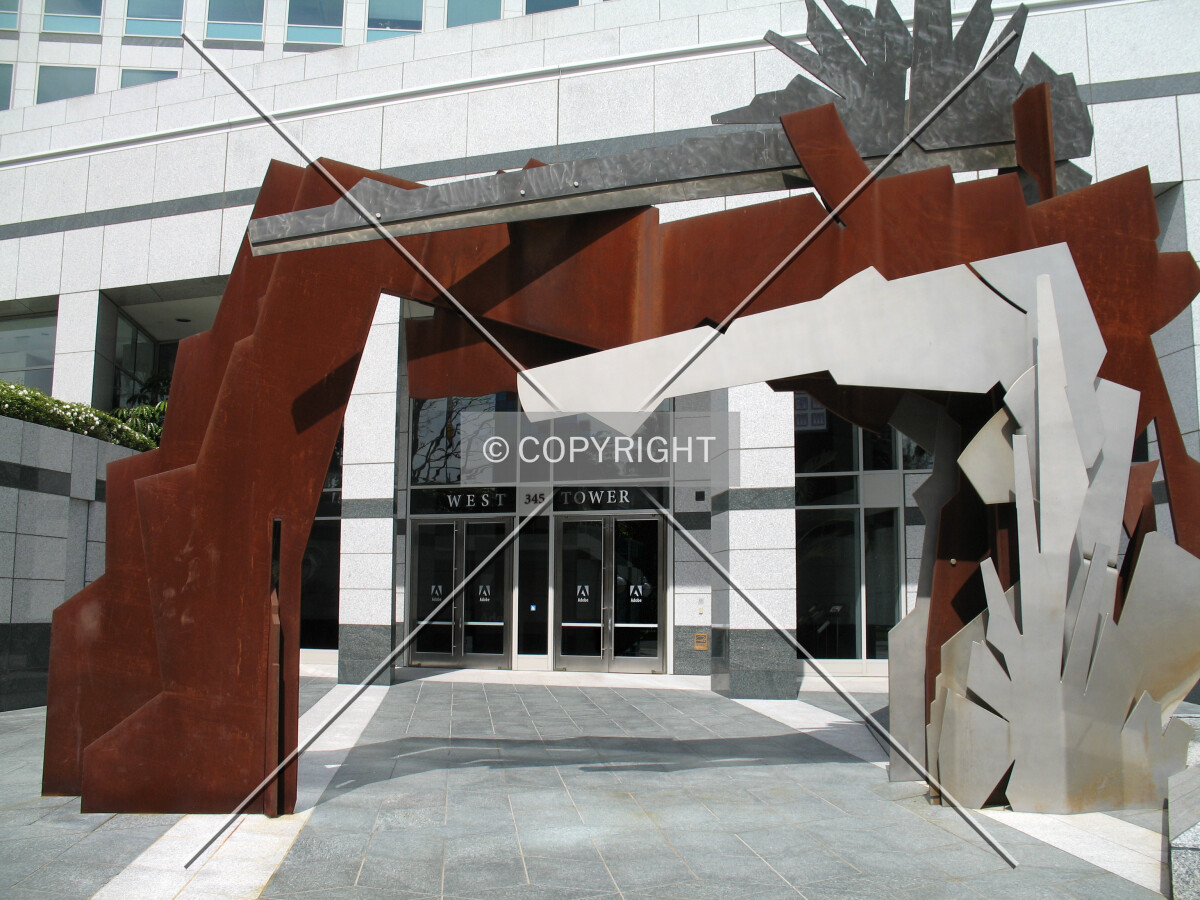 Main entrance on Park Avenue