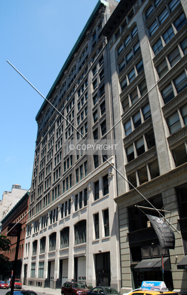 Photo 574-335-041