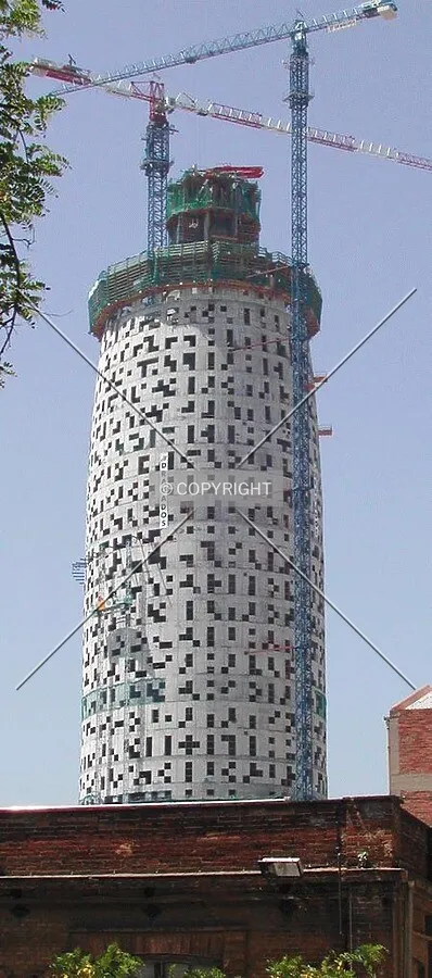 View of the building from Carrer de Tànger