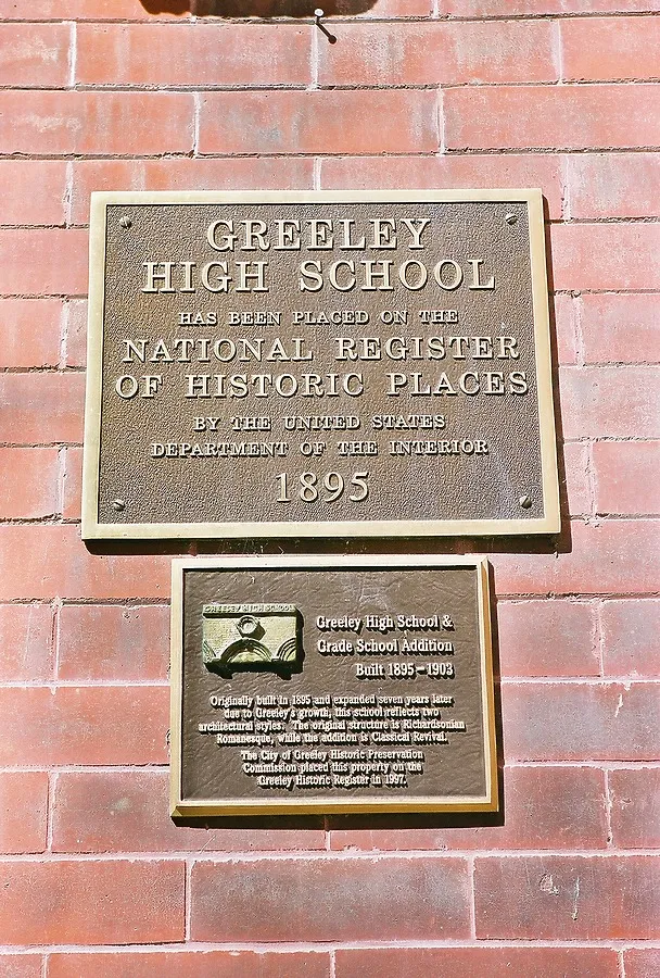 Plaques by the entrance