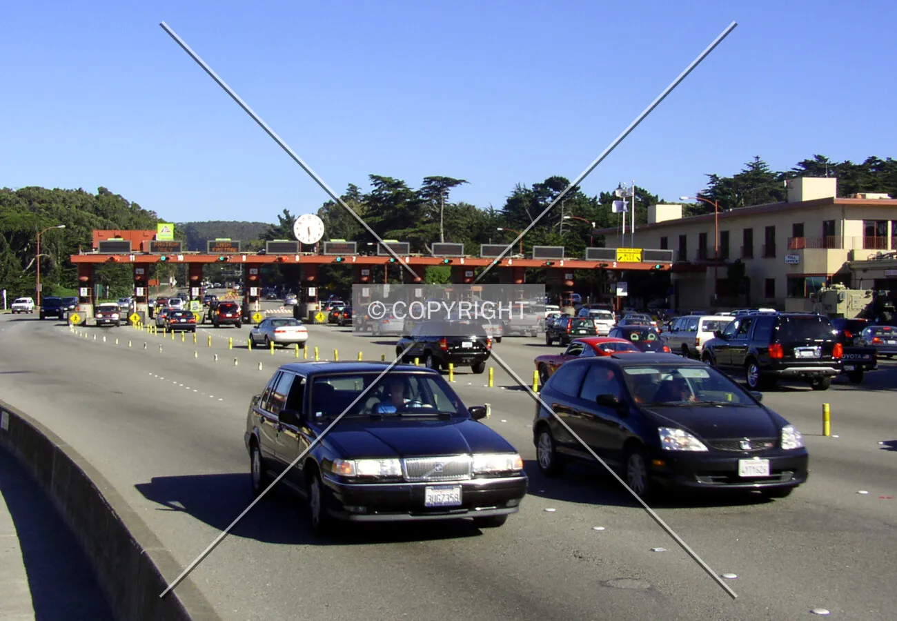 Toll plaza at the southern end