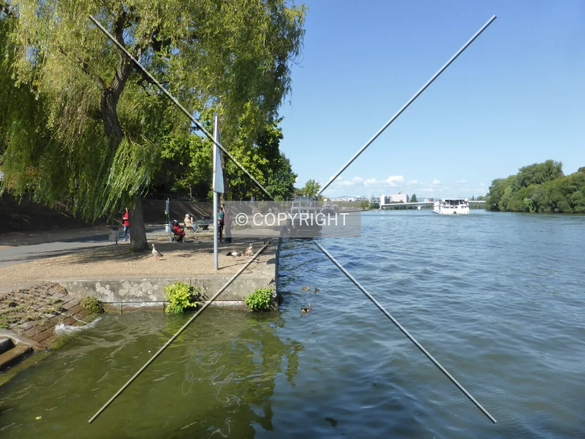 Offenbach at the Main river shore