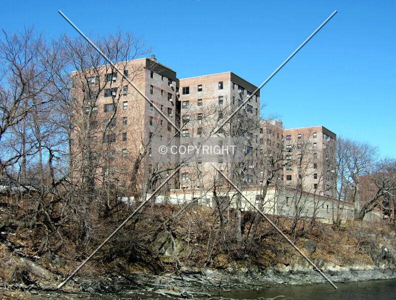 Photo 578-692-961