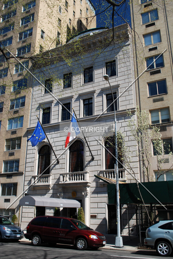 Viewed from 5th Avenue