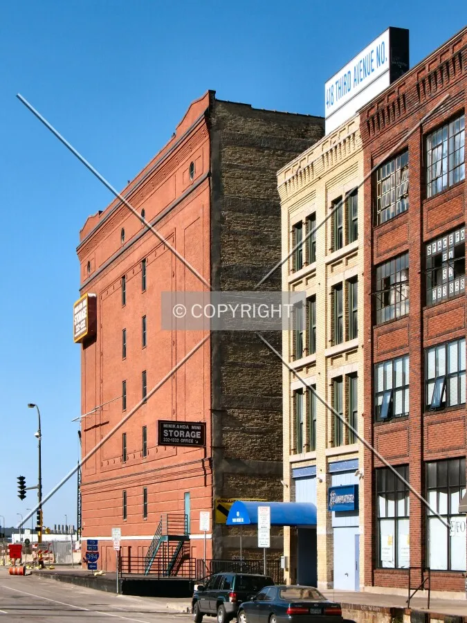 View to the southwest along 3rd Avenue North