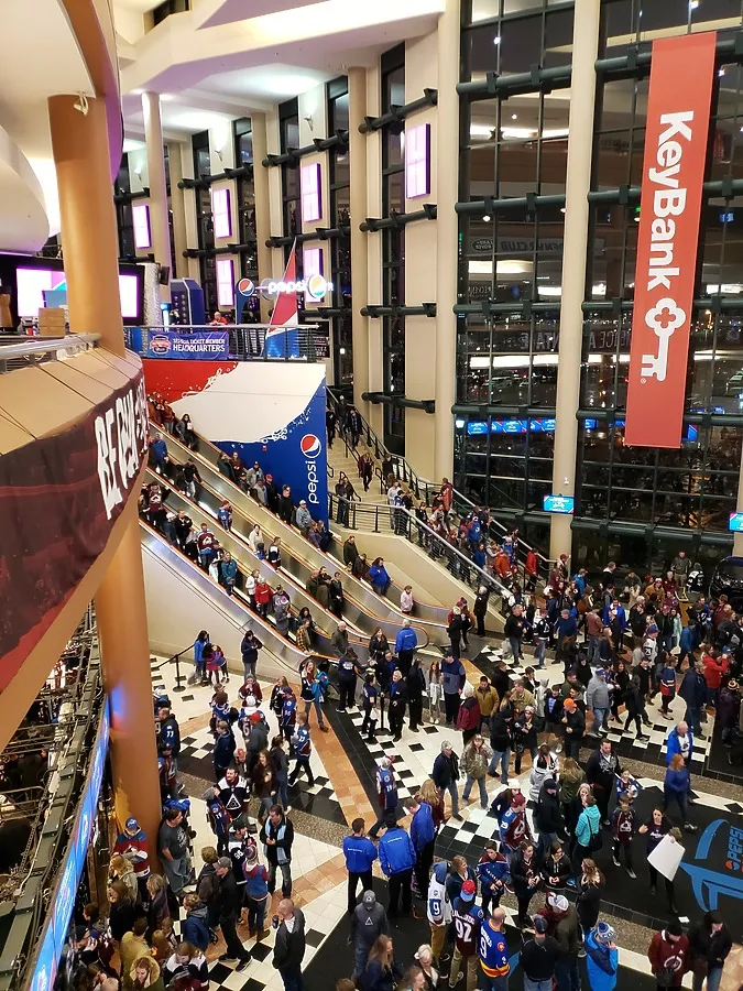 Escalators and the lobby