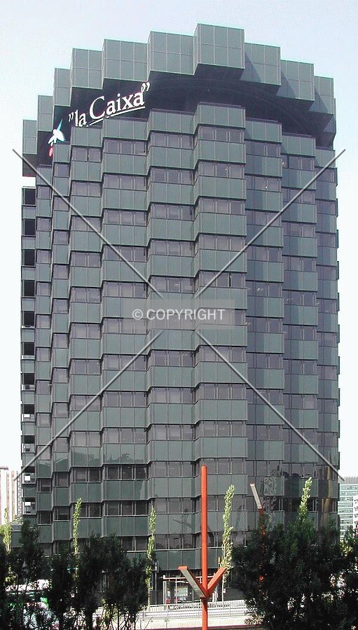 View of the building from Corte Inglés