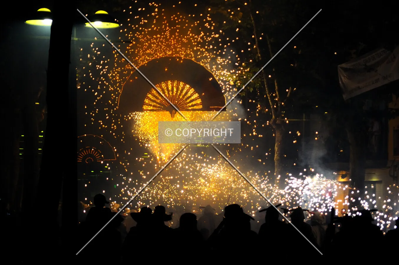 Umbrela over the fire
