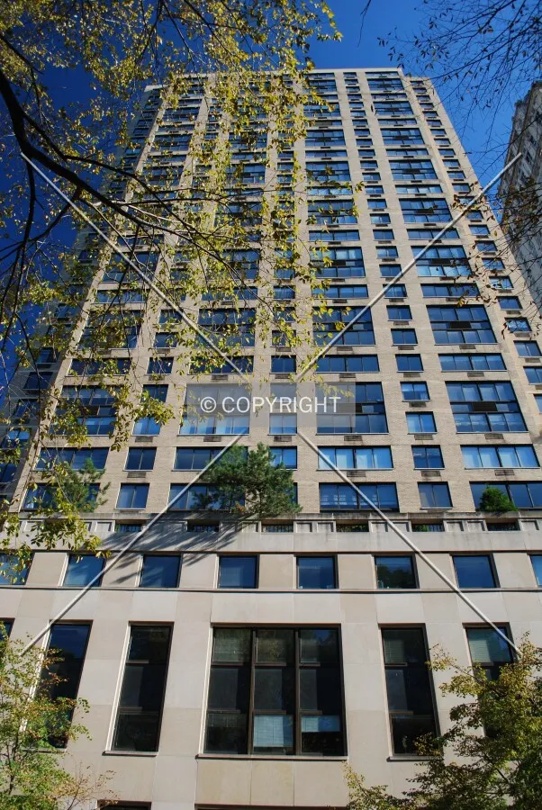 5th Avenue side