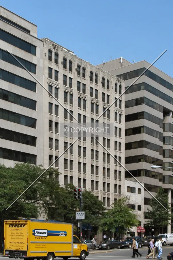View to the north across Vermont Avenue NW