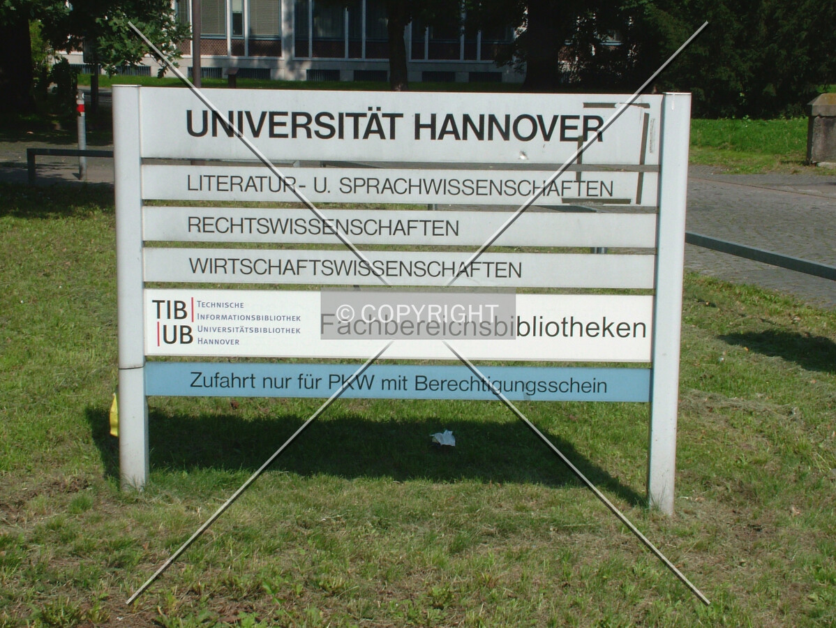 Info plaque near the driveway