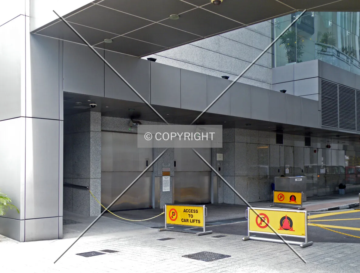 The access to the car elevators