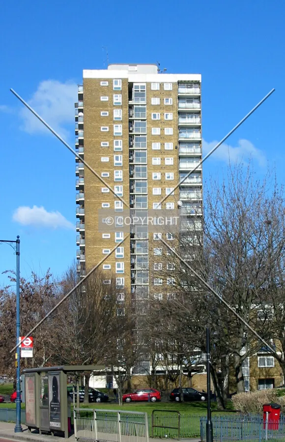 View from Parnell Road looking north