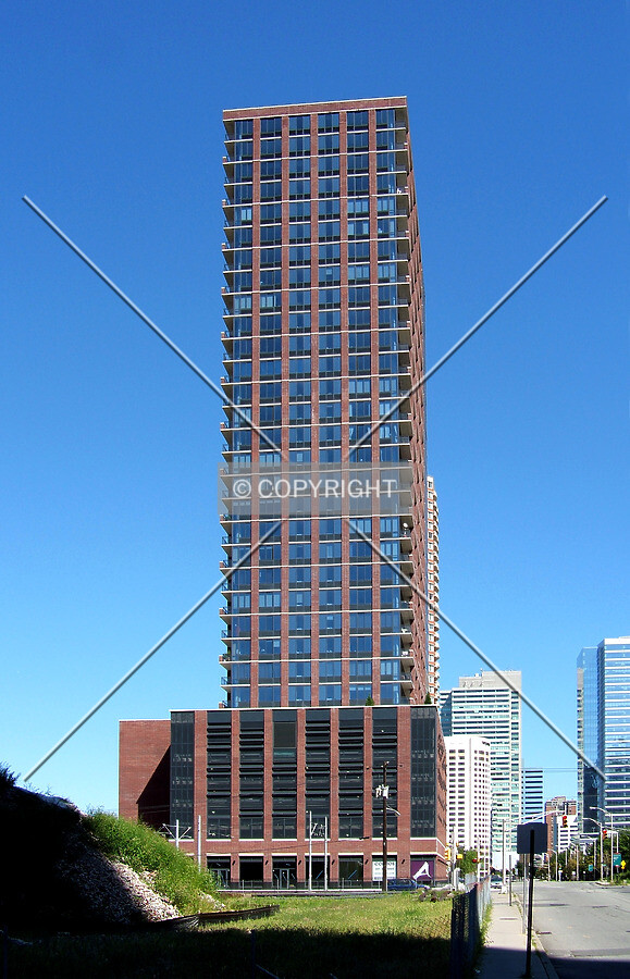View from the south on Washington Boulevard