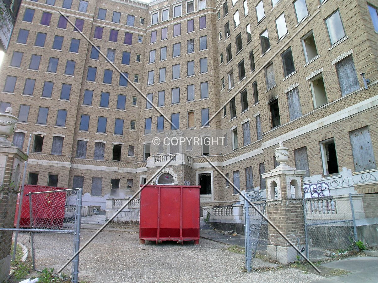 Looking towards the entrance area