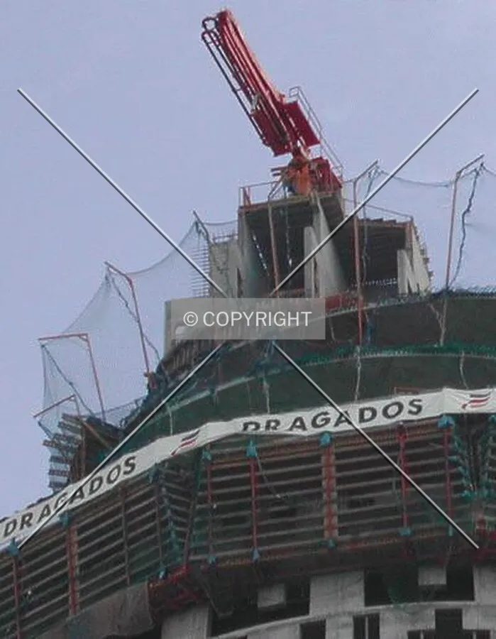 Close view of the core rising over the last floors